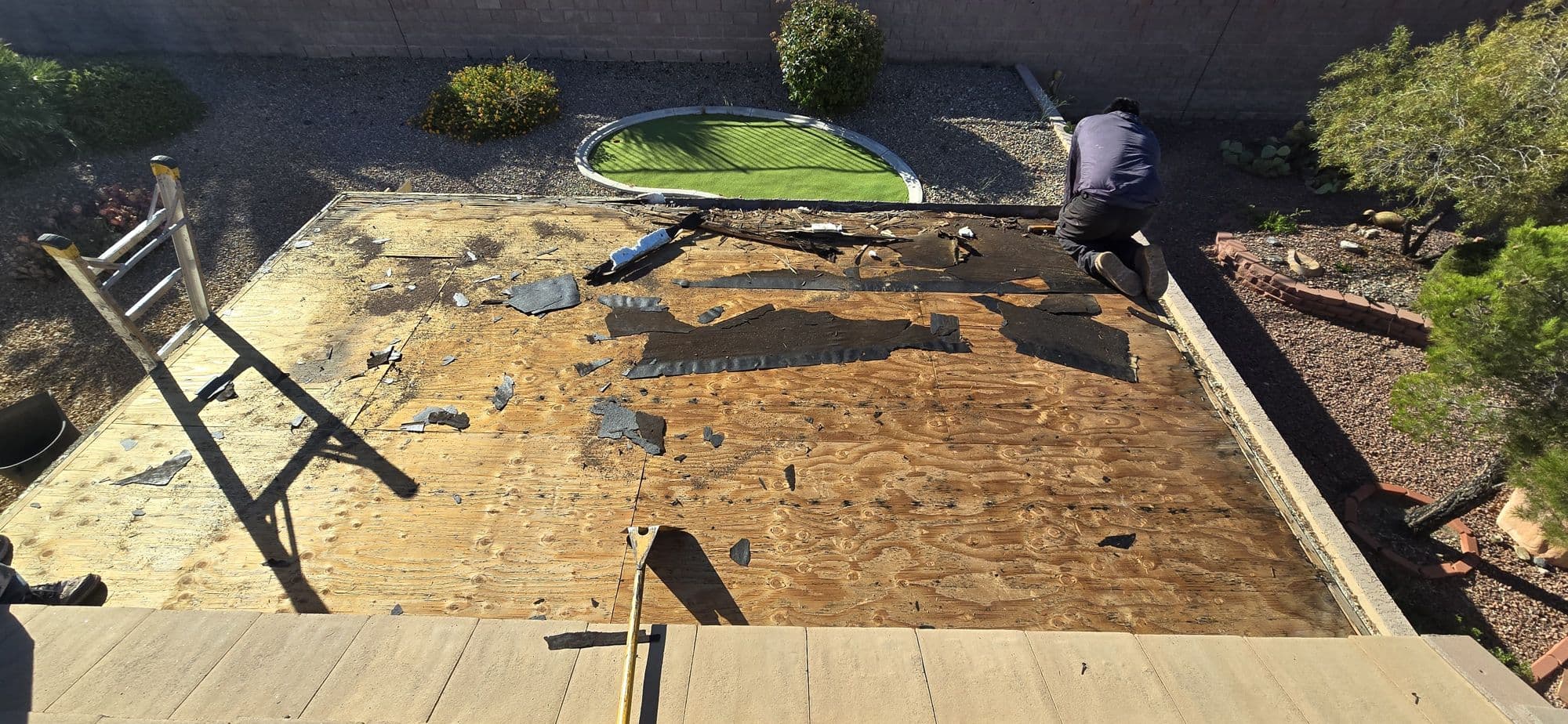 Flat roof replacement: Before